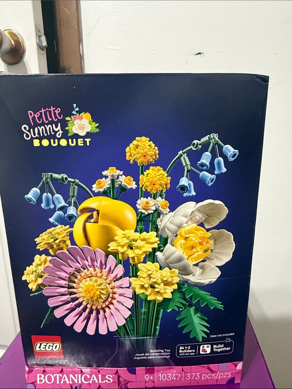 LEGO Yellow, Pink, Blue and White Floral Bouquet
